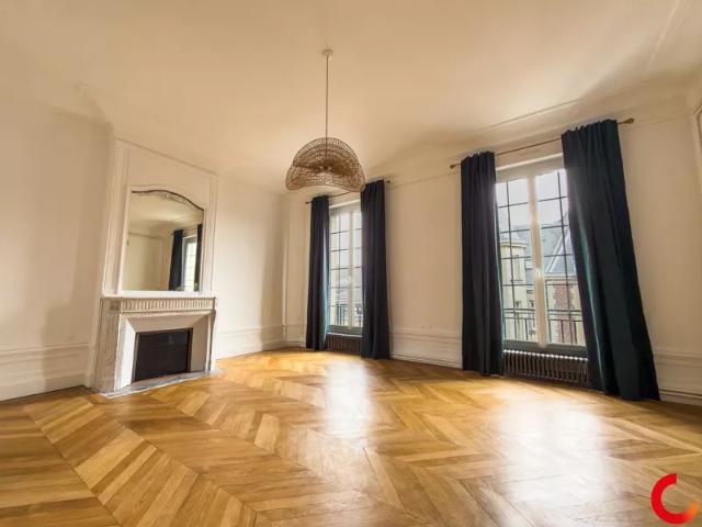 Location Appartement Rue Duparchy, Péronne