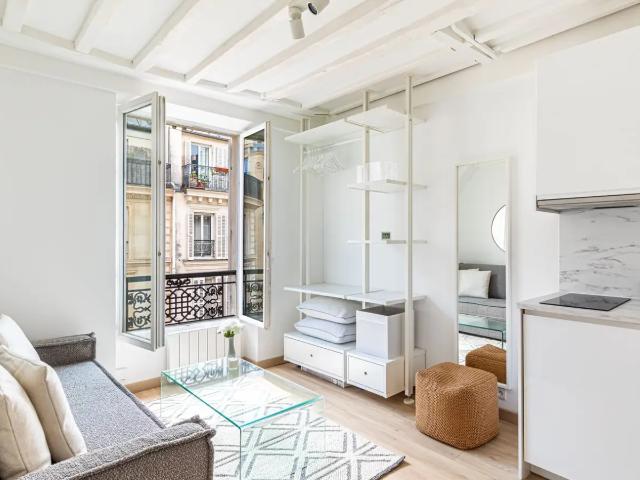 Location Appartement Rue Duperré, Paris