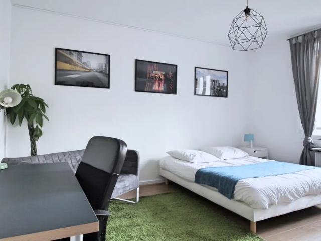 Location Appartement Rue Duret, Paris