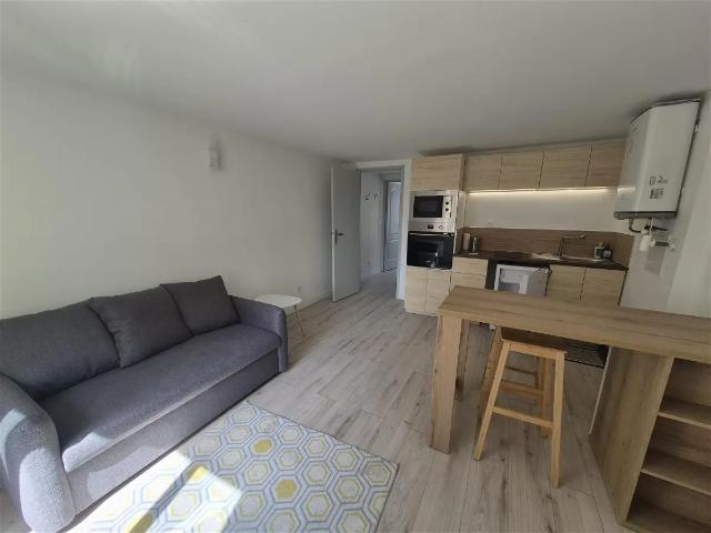 Location Appartement Rue Durnerin, Lille