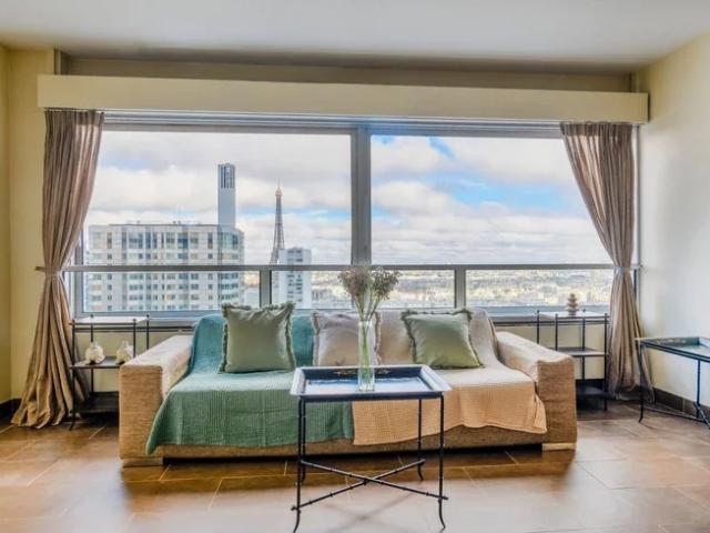 Location Appartement Rue Emeriau, Paris