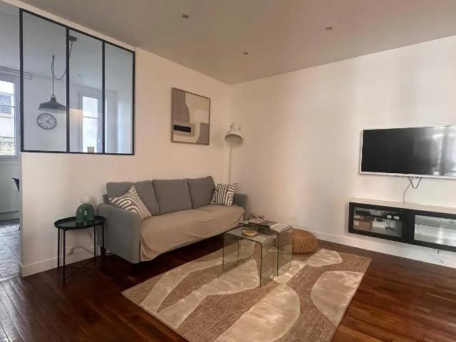 Location Appartement Rue Émile Allez, Paris