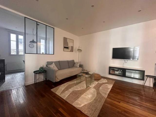Location Appartement Rue Émile Allez, Paris