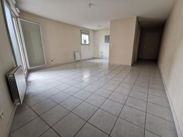 Location Appartement Rue Émile Decorps, Villeurbanne