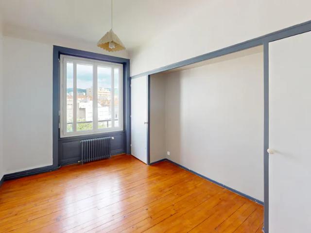 Location Appartement Rue Émile Littré, Saint Étienne
