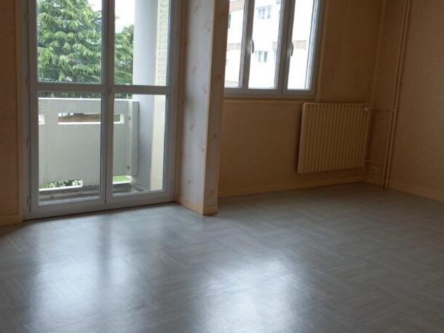 Location Appartement Rue Emmanuel Chabrier, Riom