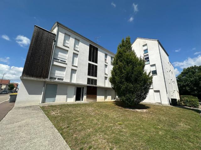 Location Appartement Rue Edme Marot, Sainte Savine