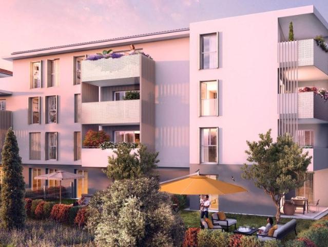 Location Appartement Rue Edmond Poupé, Draguignan