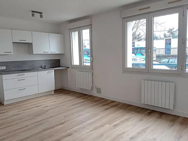 Location Appartement Rue Édouard Vaillant, Tours
