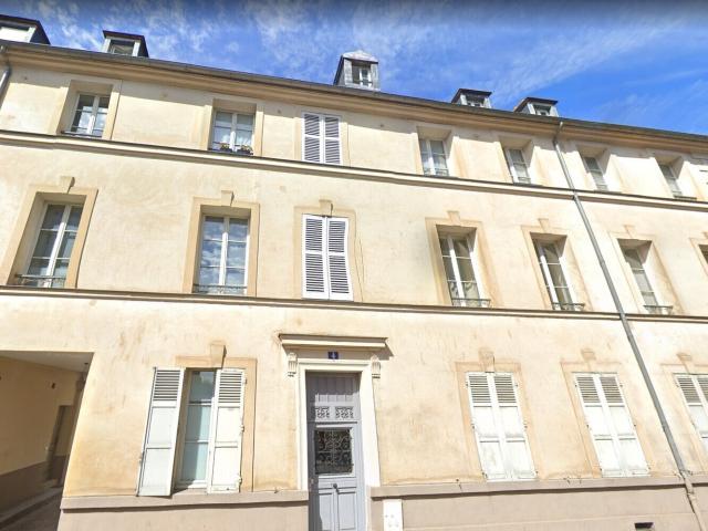 Location Appartement Rue Édouard Charton, Versailles