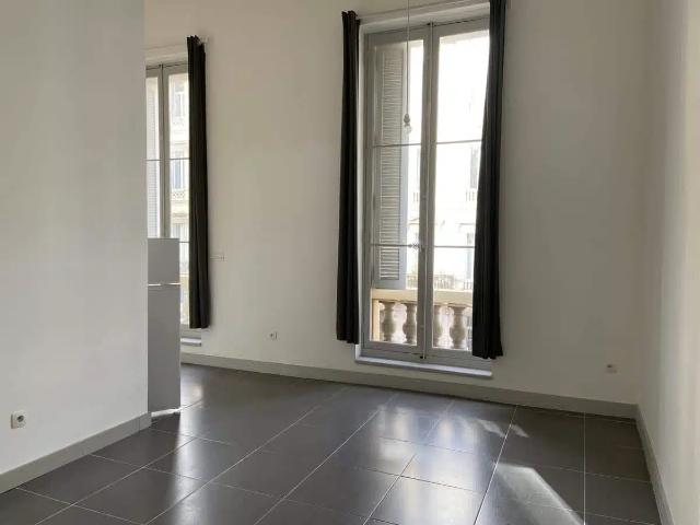 Location Appartement Rue Édouard Delanglade, Marseille