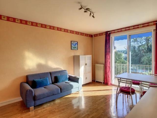 Location Appartement Rue Eloy Chapsal, Aurillac
