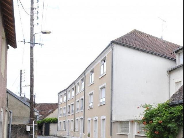 Location Appartement Rue Ernest Lambron, Levroux