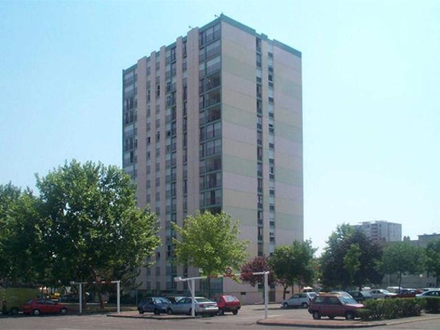 Location Appartement Rue Ernest Renan, Chenôve