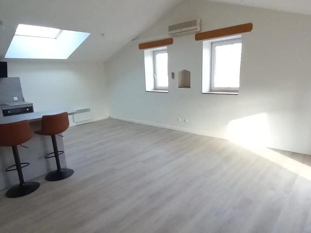 Location Appartement Rue Ernest Renan, Villefranche sur Saône