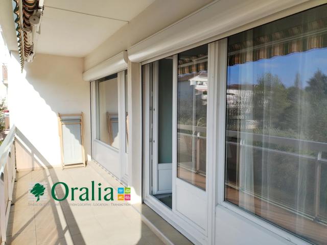 Location Appartement Rue Ernest Renan, Villefranche sur Saône