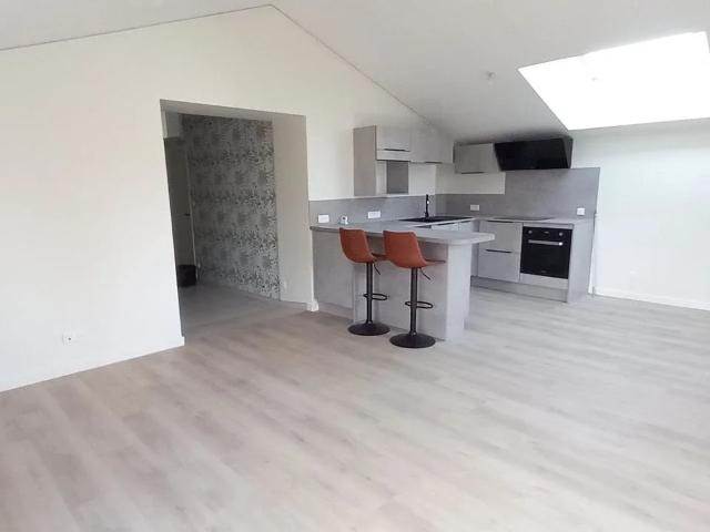 Location Appartement Rue Ernest Renan, Villefranche sur Saône