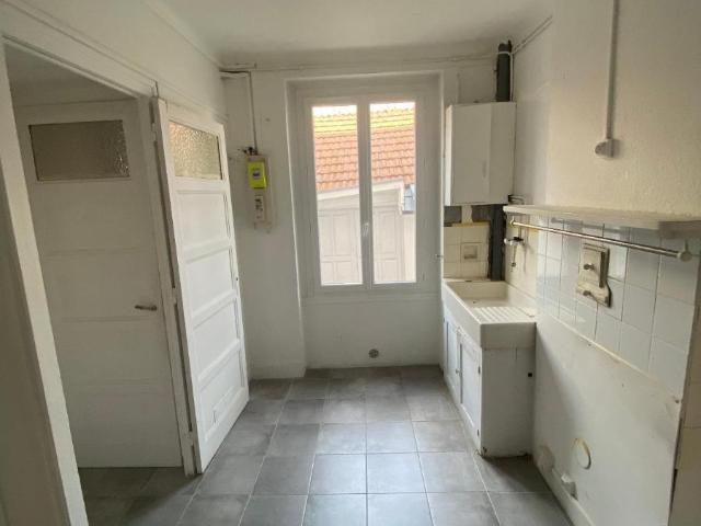 Location Appartement Rue Étienne Boisson, Saint Étienne