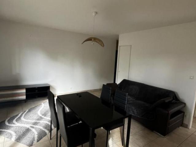 Location Appartement Rue Anthony Delhalle, Le Mans