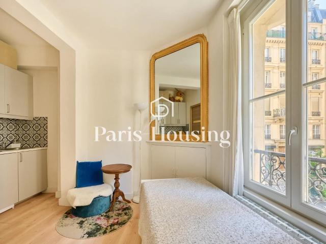 Location Appartement Rue Étienne Marcel, Paris