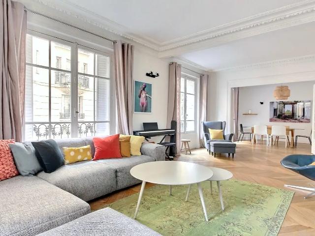 Location Appartement Rue Eugène Manuel, Paris