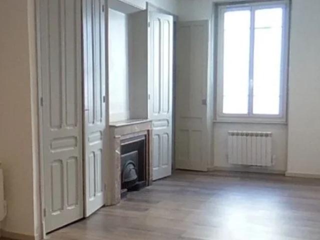 Location Appartement Rue Eugène Fournière, Villeurbanne