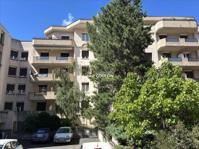 Location Appartement Rue Eugène Gilbert, Clermont Ferrand