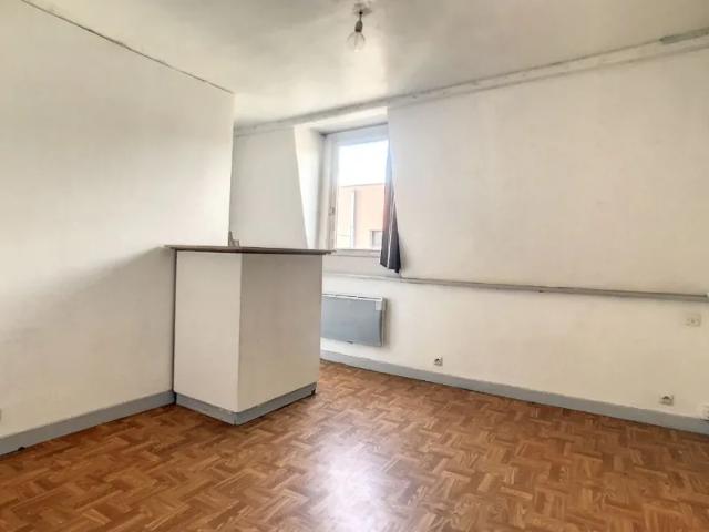 Location Appartement Rue Eugène Jacquet, Lille
