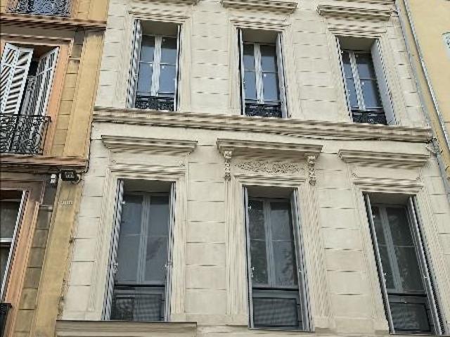Location Appartement Rue Eydoux, Marseille