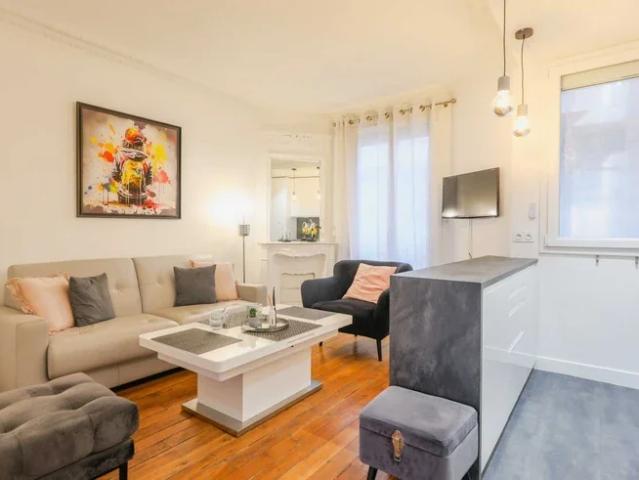 Location Appartement Rue Fourcade, Paris