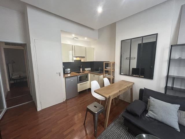 Location Appartement Rue Fondaudège, Bordeaux
