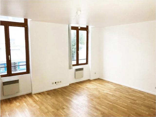 Location Appartement Rue Fontaine Del Saulx, Lille