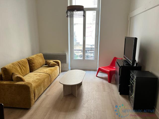Location Appartement Rue Fort Notre Dame, Marseille