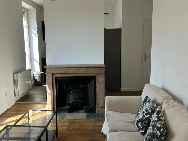Location Appartement Rue Faillebin, Villeurbanne