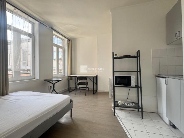 Location Appartement Rue Fénelon, Lille