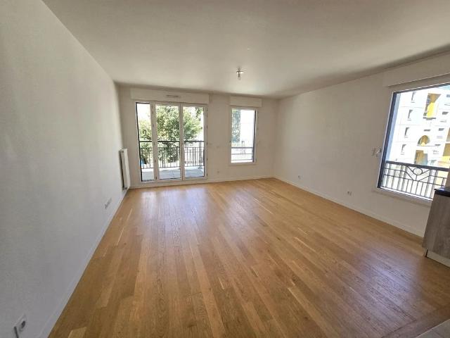 Location Appartement Rue Fernand Forest, Suresnes