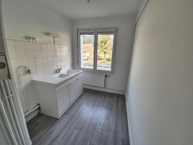 Location Appartement Rue Ferrer, Revin