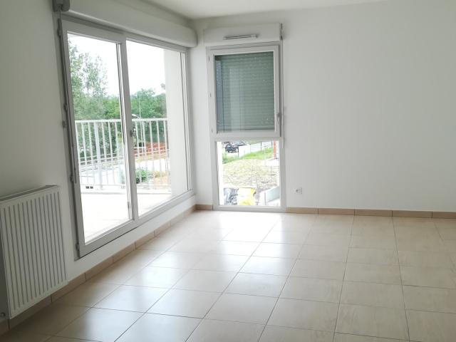 Location Appartement Rue Florence Arthaud, Villenave d'Ornon