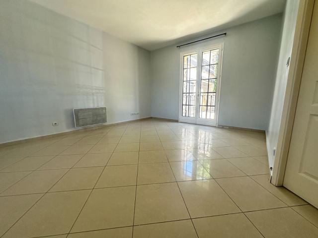 Location Appartement Rue François Mitterrand, Combs la Ville