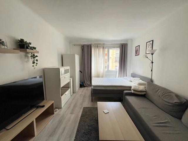 Location Appartement Rue François Ponsard, Paris