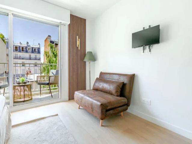 Location Appartement Rue Francœur, Paris