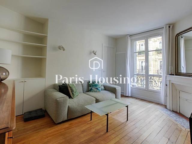Location Appartement Rue Francœur, Paris