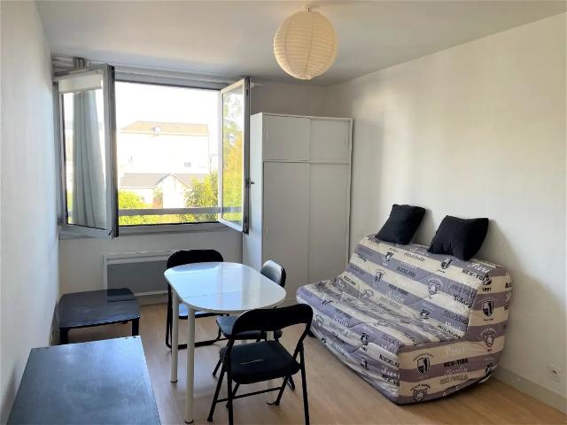 Location Appartement Rue Franciade, Blois