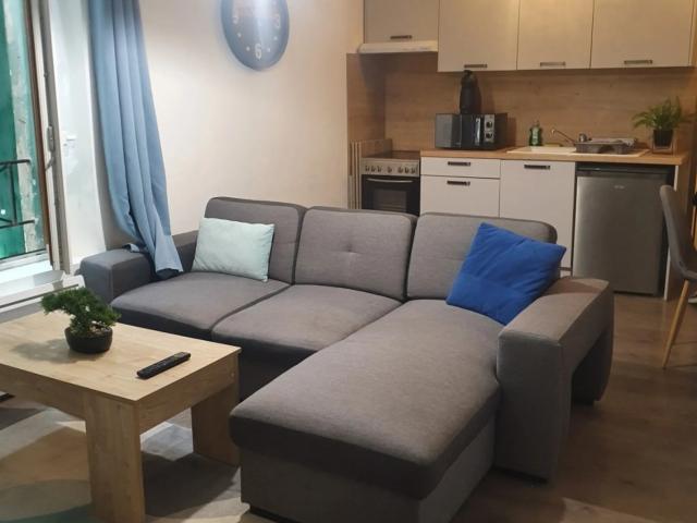 Location Appartement Rue Francis Marcero, Narbonne