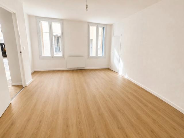 Location Appartement Rue Francis Marcero, Narbonne