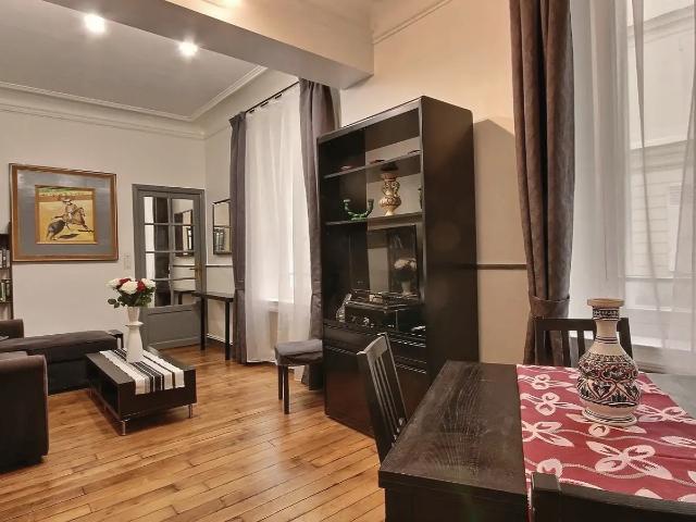 Location Appartement Rue Frédéric Magisson, Paris