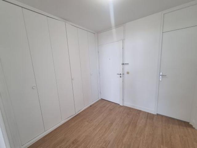 Location Appartement Rue Frémicourt, Paris