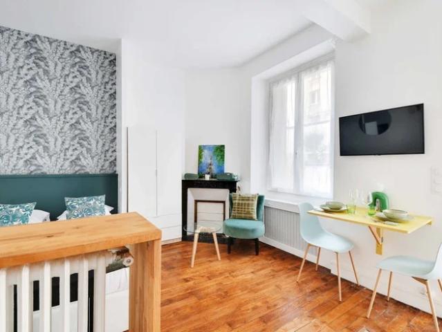 Location Appartement Rue Fresnel, Paris