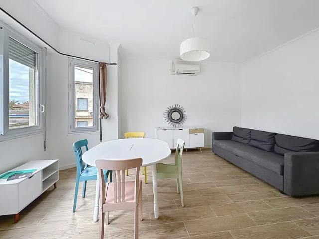 Location Appartement Rue Kruger, Avignon