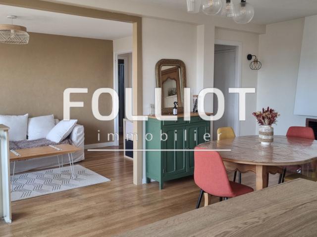 Location Appartement Rue Hoche, Fougères